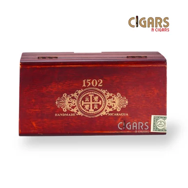1502 Ruby Lancero Box Pressed