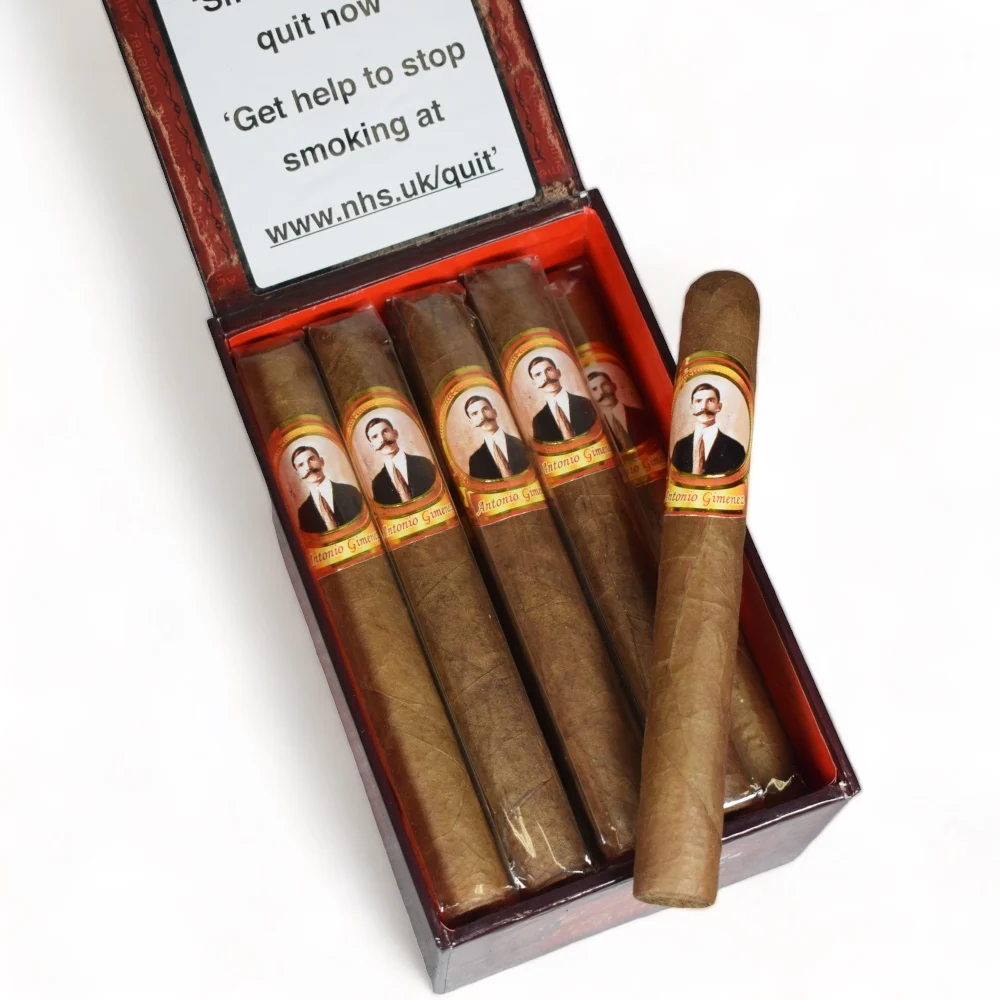 Antonio Gimenez Tres Petit Corona - Box of 20 Cigars