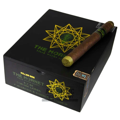 Black Works Studio The Hornet Corona Larga (6x46)