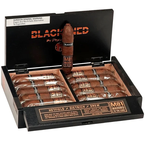 Blackened by Drew Estate M81 Maduro Flying Pig (4x60 / Box 12)