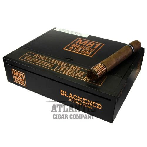 Blackened M81 by Drew Estate Toro (6x52)