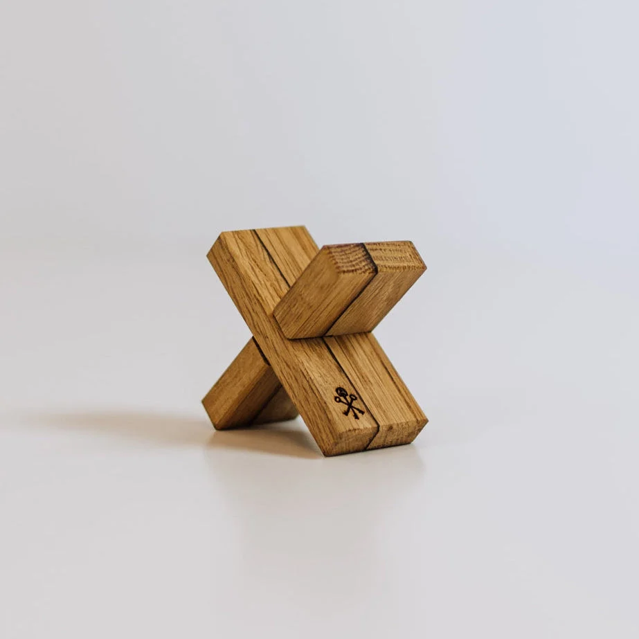 Bourbon Barrel X Cigar Rest