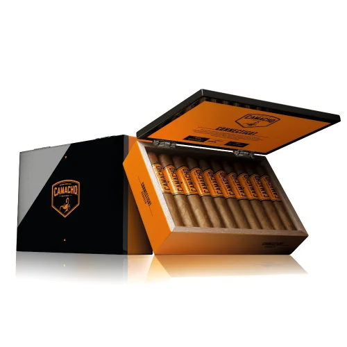 Camacho Connecticut Robusto – Box of 20 Cigars