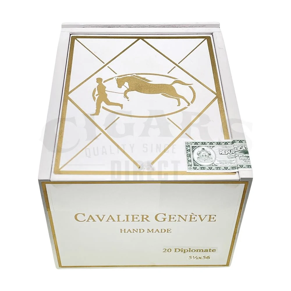 Cavalier White Series Diplomate Robusto Extra