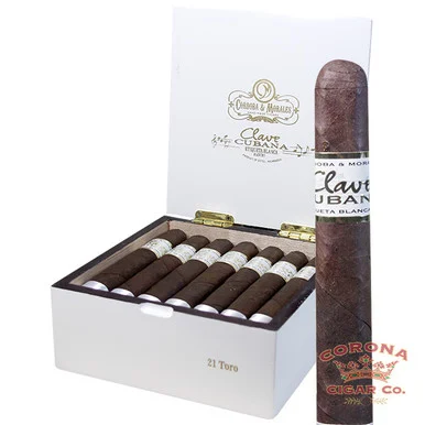 Cordoba and Morales Etiqueta Blanca Toro (6 x 54)