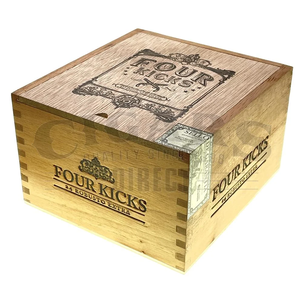 Crowned Heads Four Kicks Robusto Extra