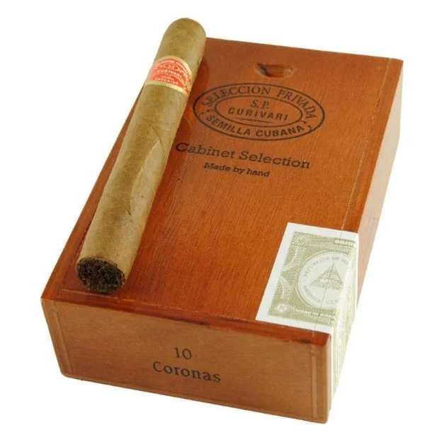 Curivari Seleccion Privada Coronations Corona Cigars