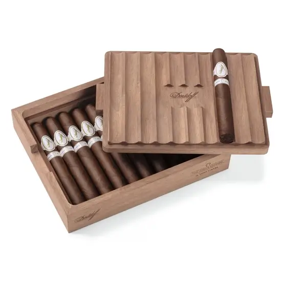 Davidoff Chef’s Edition 2025 Toro Cigar – Box of 10
