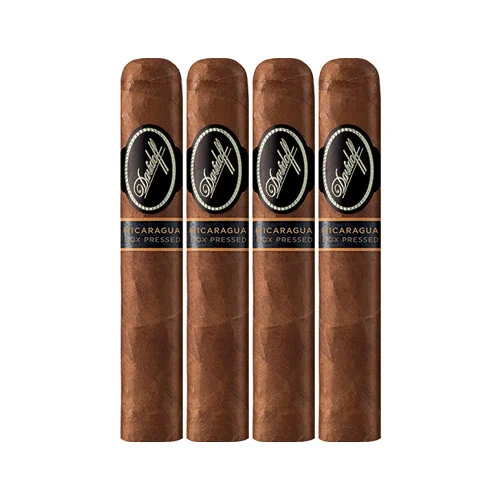 Davidoff Nicaragua Robusto Box Press (5x48 / 4 Pack)
