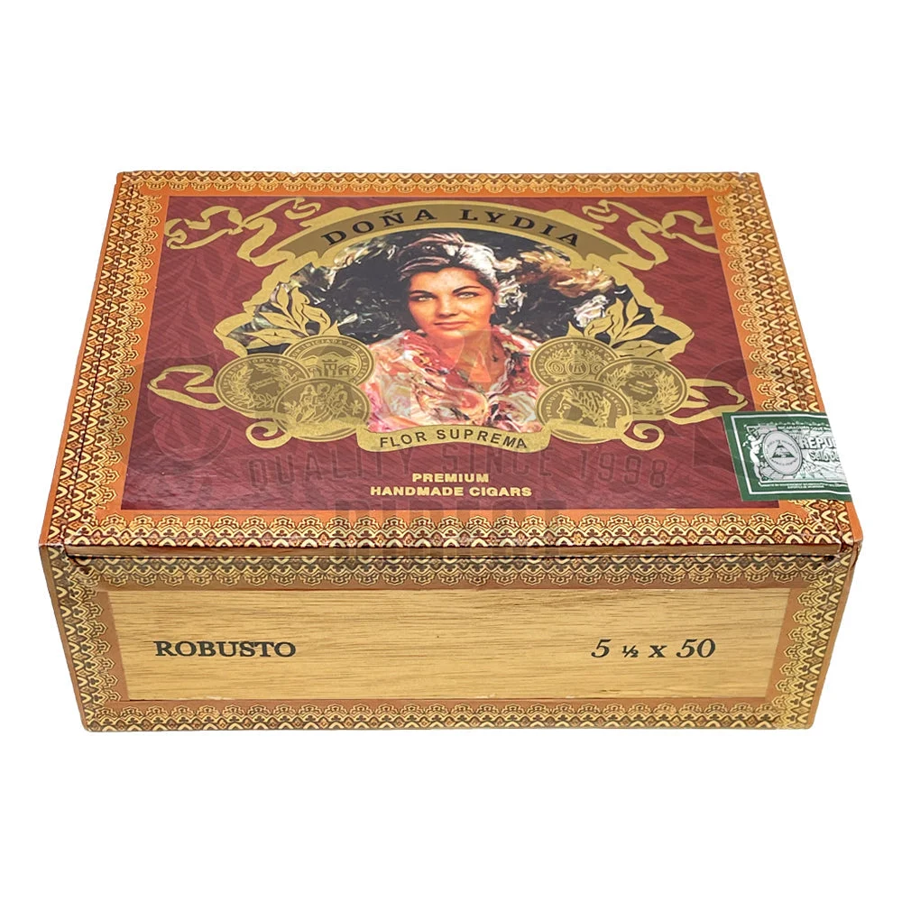 The Dona Lydia by Excelsior Robusto