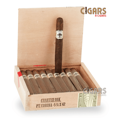 Foundation Charter Oak Maduro Petite Corona