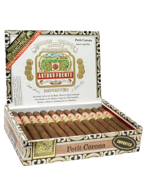 Arturo Fuente Petit Corona Maduro