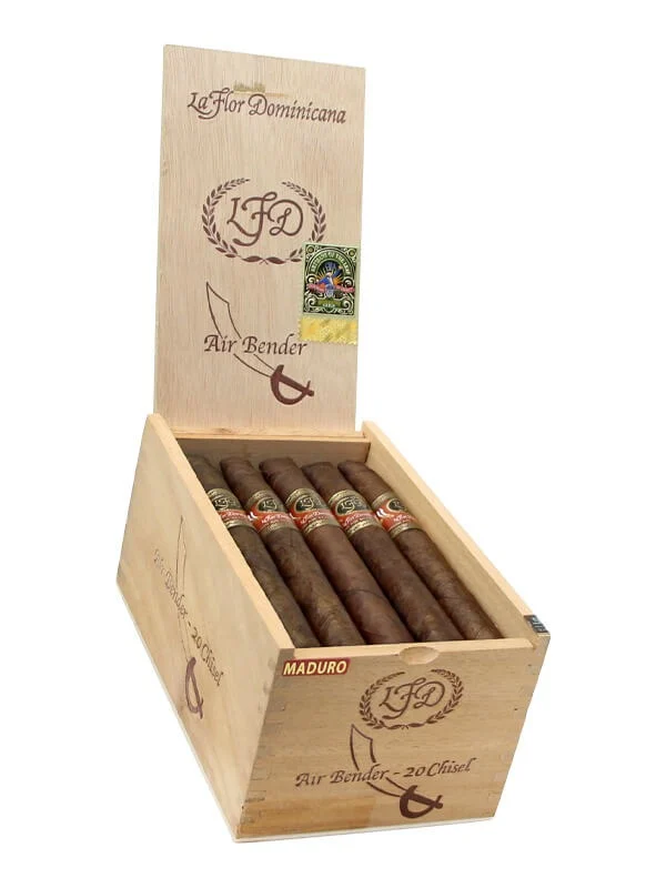 La Flor Dominicana Air Bender Chisel Maduro