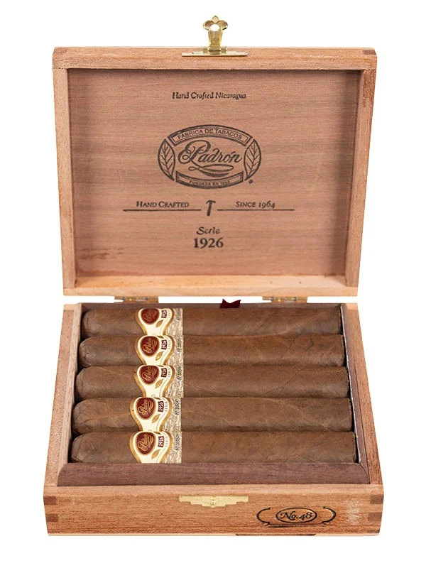 Padron 1926 Serie No. 48 Natural