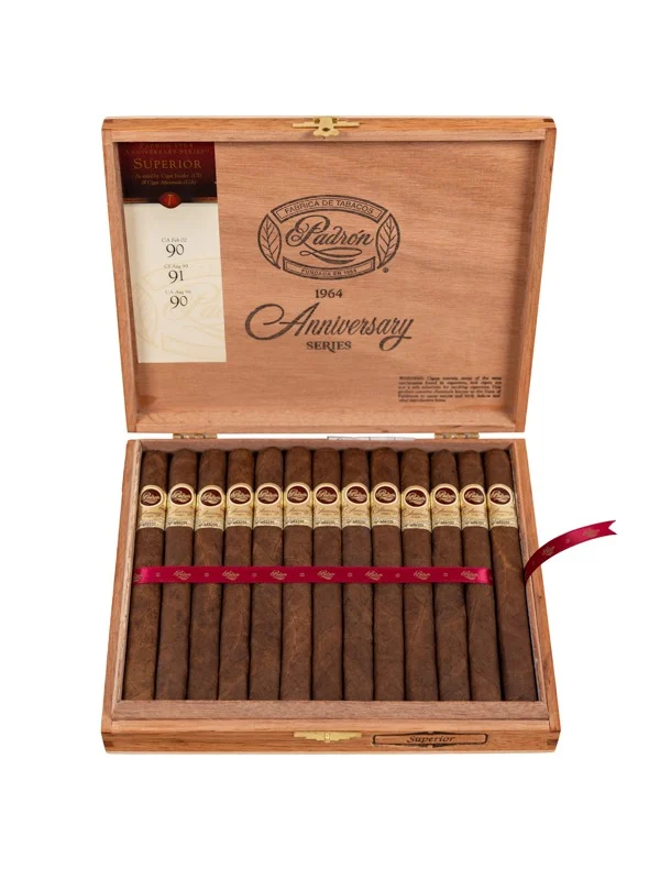 Padron 1964 Anniversary Serie Superior Natural