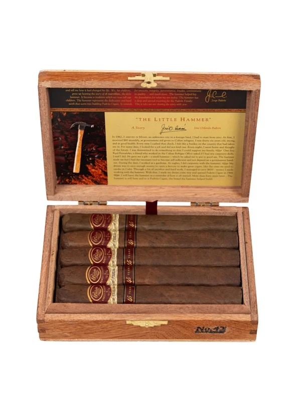 Padron Family Reserve No. 45 Natural