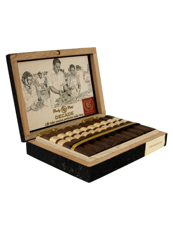 Rocky Patel Decade Robusto