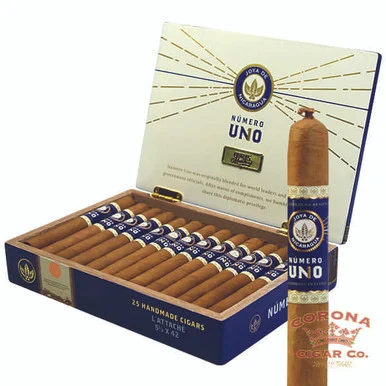 Joya de Nicaragua Numero Uno L'Attache (5 1/2 x 42)