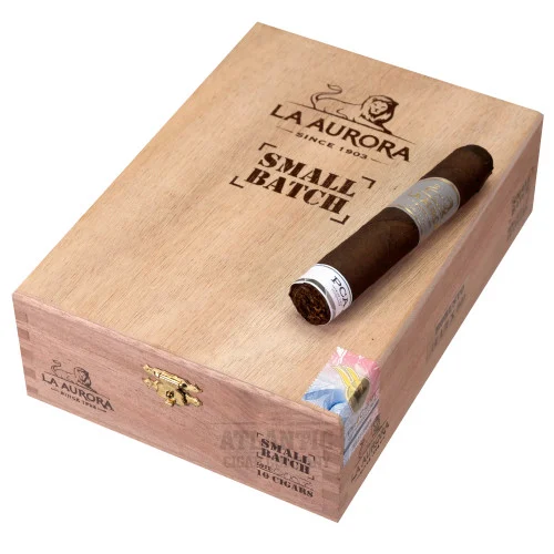La Aurora Small Batch Lot No. 7 Robusto (4 1/2x50)