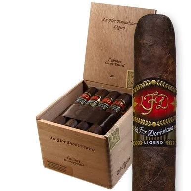 La Flor Dominicana Ligero Cabinet L300 (5 3/4 X 50)