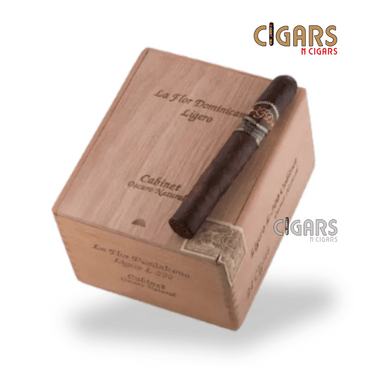 La Flor Dominicana Ligero Cabinet Oscuro L300​