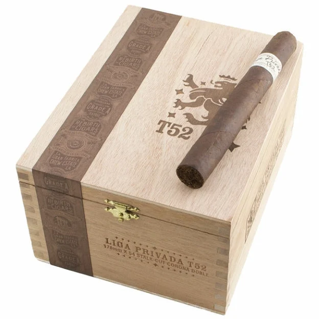 Liga Privada T52 Corona Doble Cigars