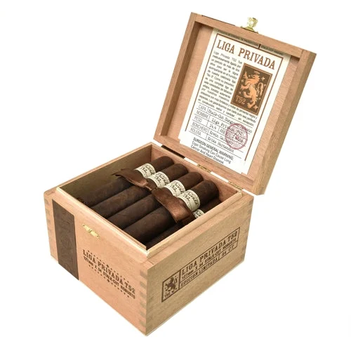 Liga Privada T52 Robusto (5" x 54)