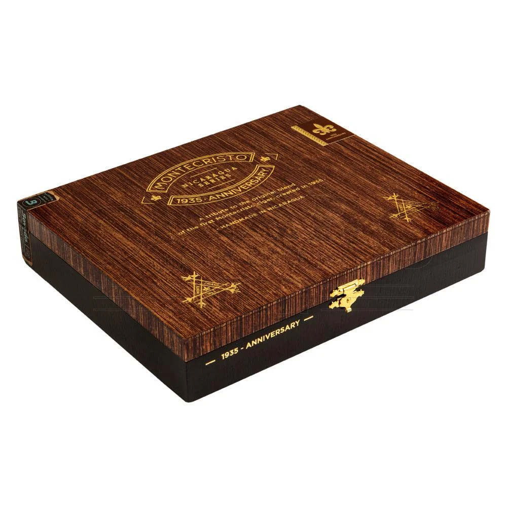 Montecristo 1935 Anniversary Churchill