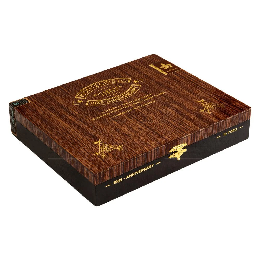 Montecristo 1935 Anniversary Toro