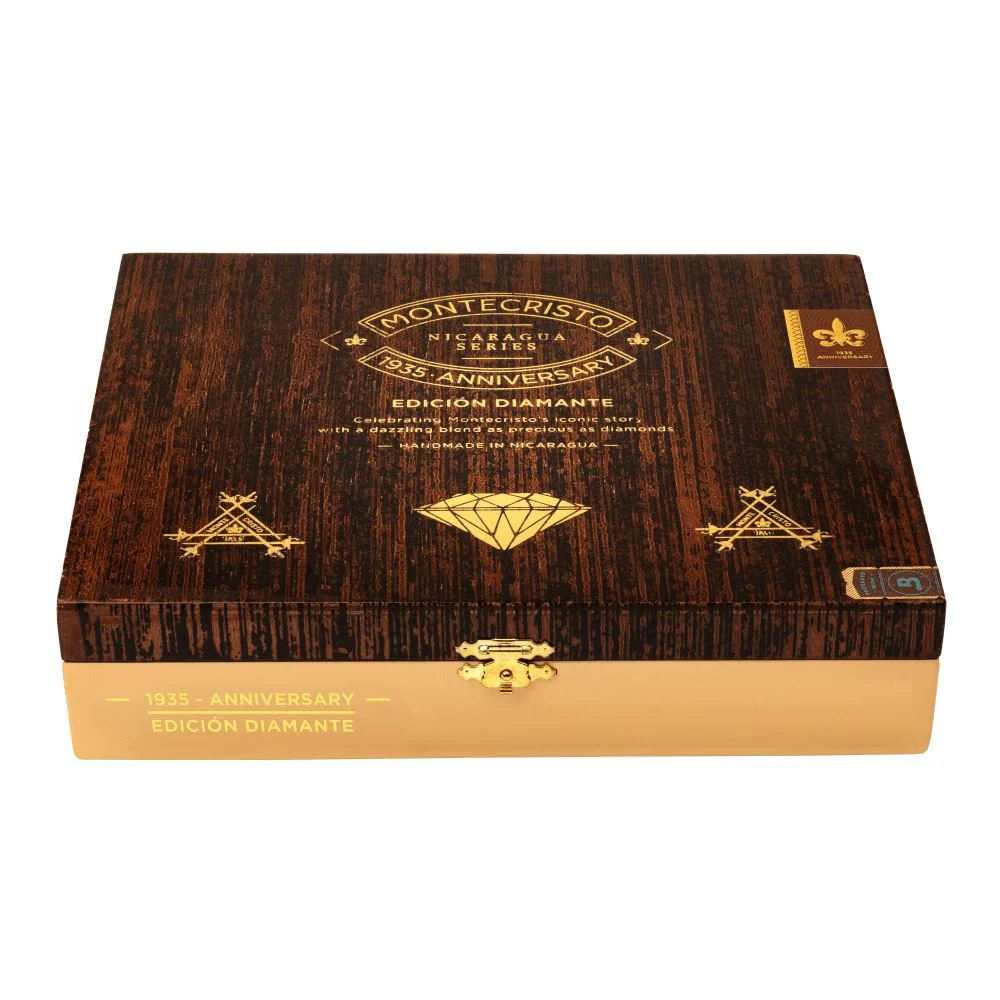 Montecristo 1935 Anny Diamante Toro