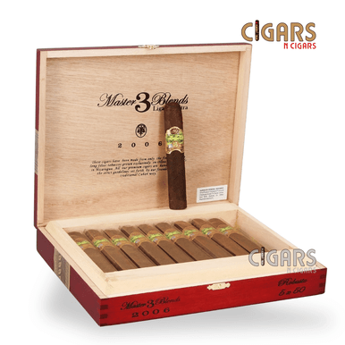 Oliva Master Blends 3 Robusto