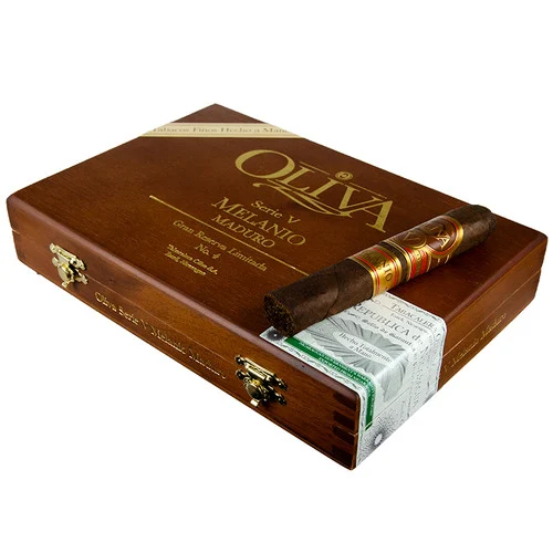 Oliva Serie V Melanio Maduro No. 4 Corona