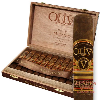 Oliva Serie V Melanio Petit Corona (4 1/2 x 46)
