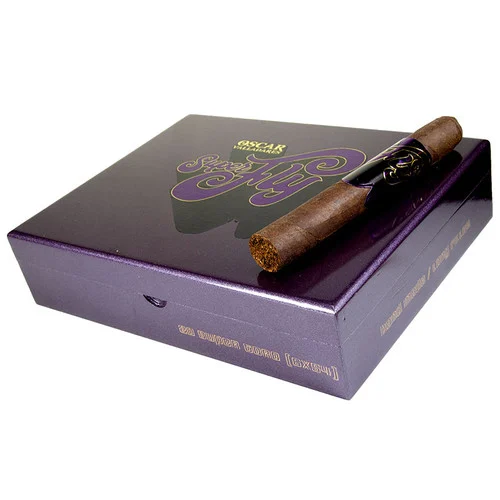 Oscar Valladares Super Fly Super Toro Maduro