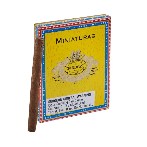 Partagas Miniaturas (3.7x24 / Pack Of 8)