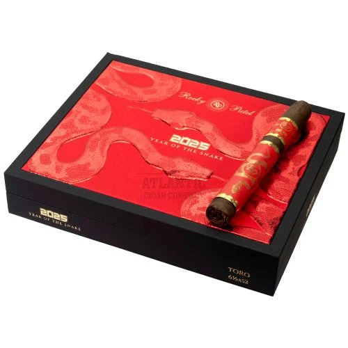 Rocky Patel Year of the Snake Toro (6 1/2x52)
