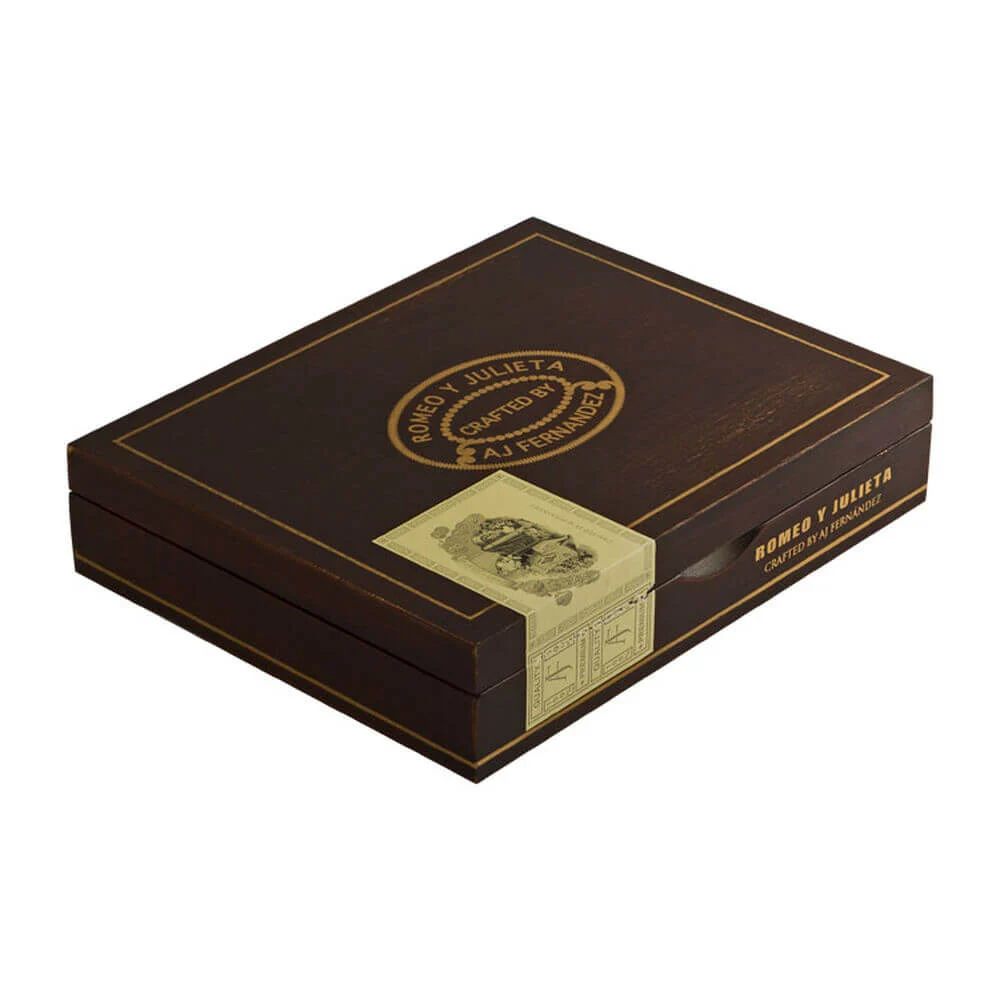 Romeo y Julieta by AJ Fernandez Churchill