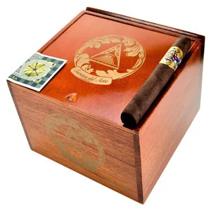 Secretos Del Arte Toro Gordo Cigars Box