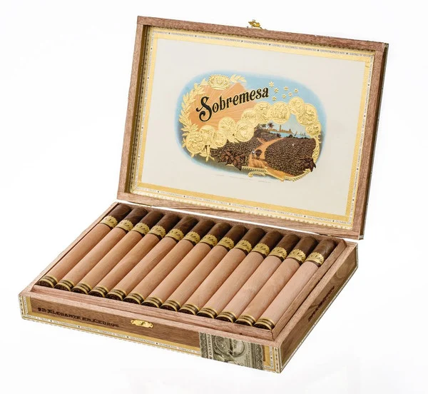 Sobremesa Elegante en Cedros (7x50 / Box 13)