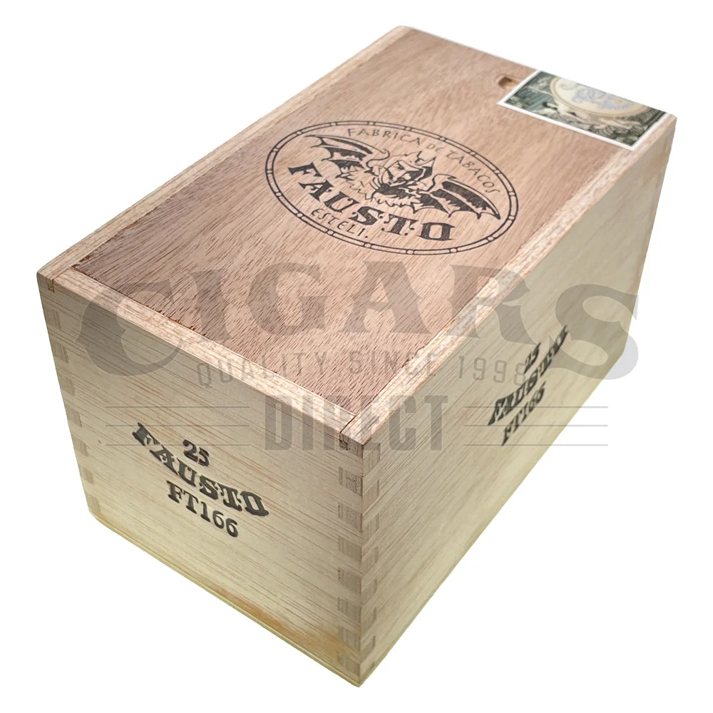 Tatuaje Fausto Short Churchill FT166