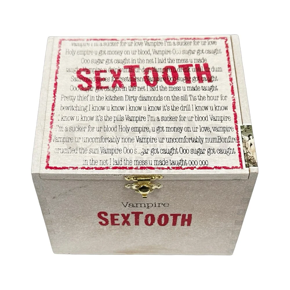Tatuaje Sextooth Vampire Belicoso