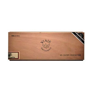 Viaje Exclusivo Short Perfecto Cigars