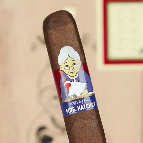 Viaje Limited Edition Mrs. Hatchet Box-Pressed Toro (6x50 / 5 Pack)