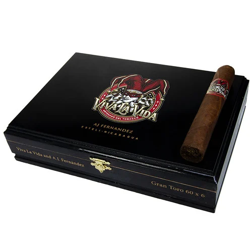 Viva La Vida by AJ Fernandez Gran Toro (6x60)
