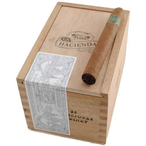 Warped La Hacienda Superiores Grand Corona